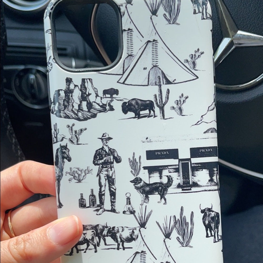 Katie kime iPhone 11 Pro Max case